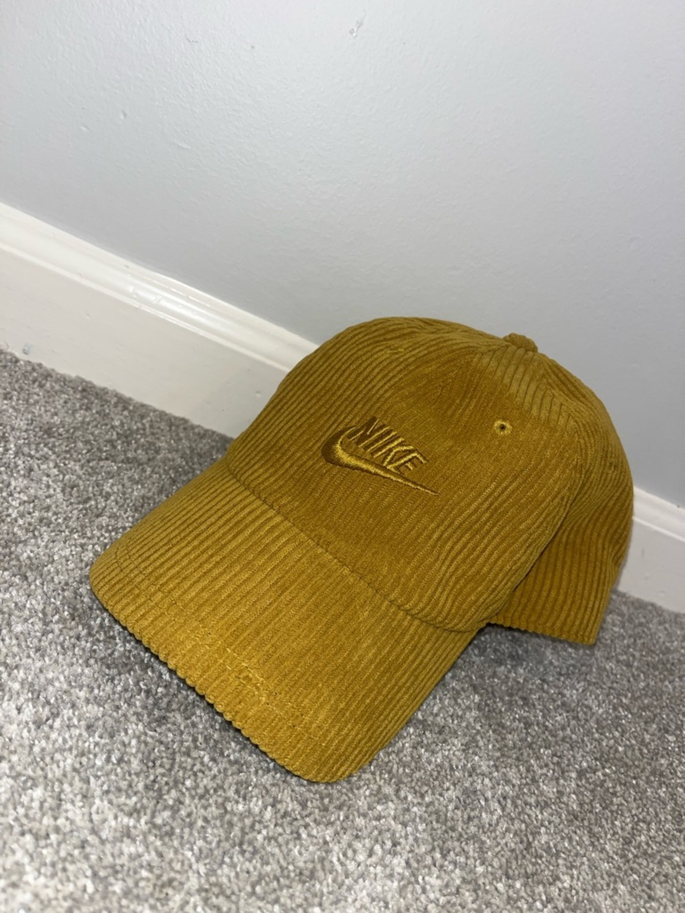 Nike Corduroy Baseball Cap - Mustard Gold